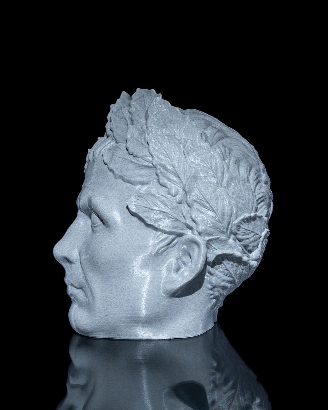 Caesar Headphone Holder