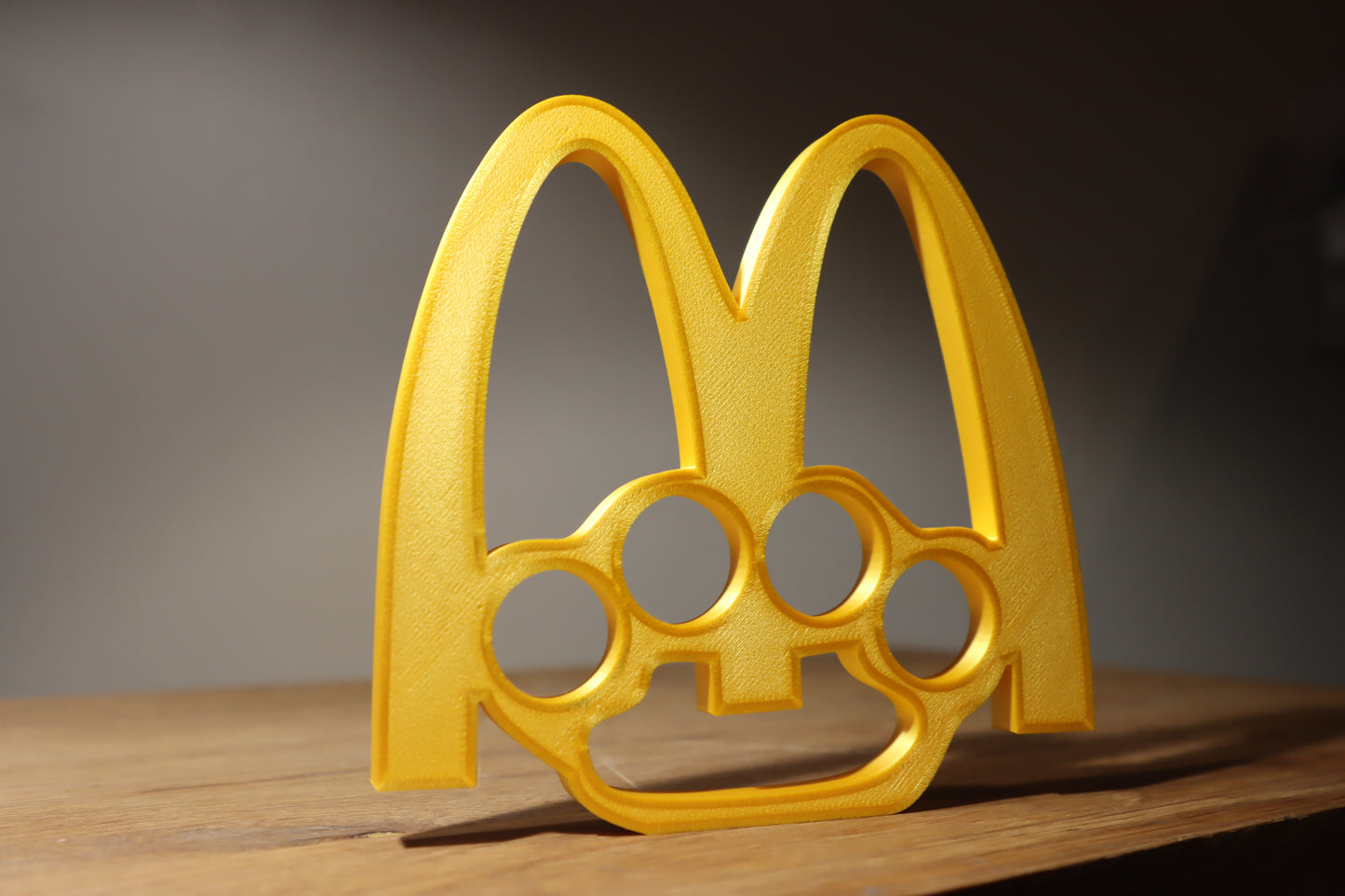 Knuckle McDuster