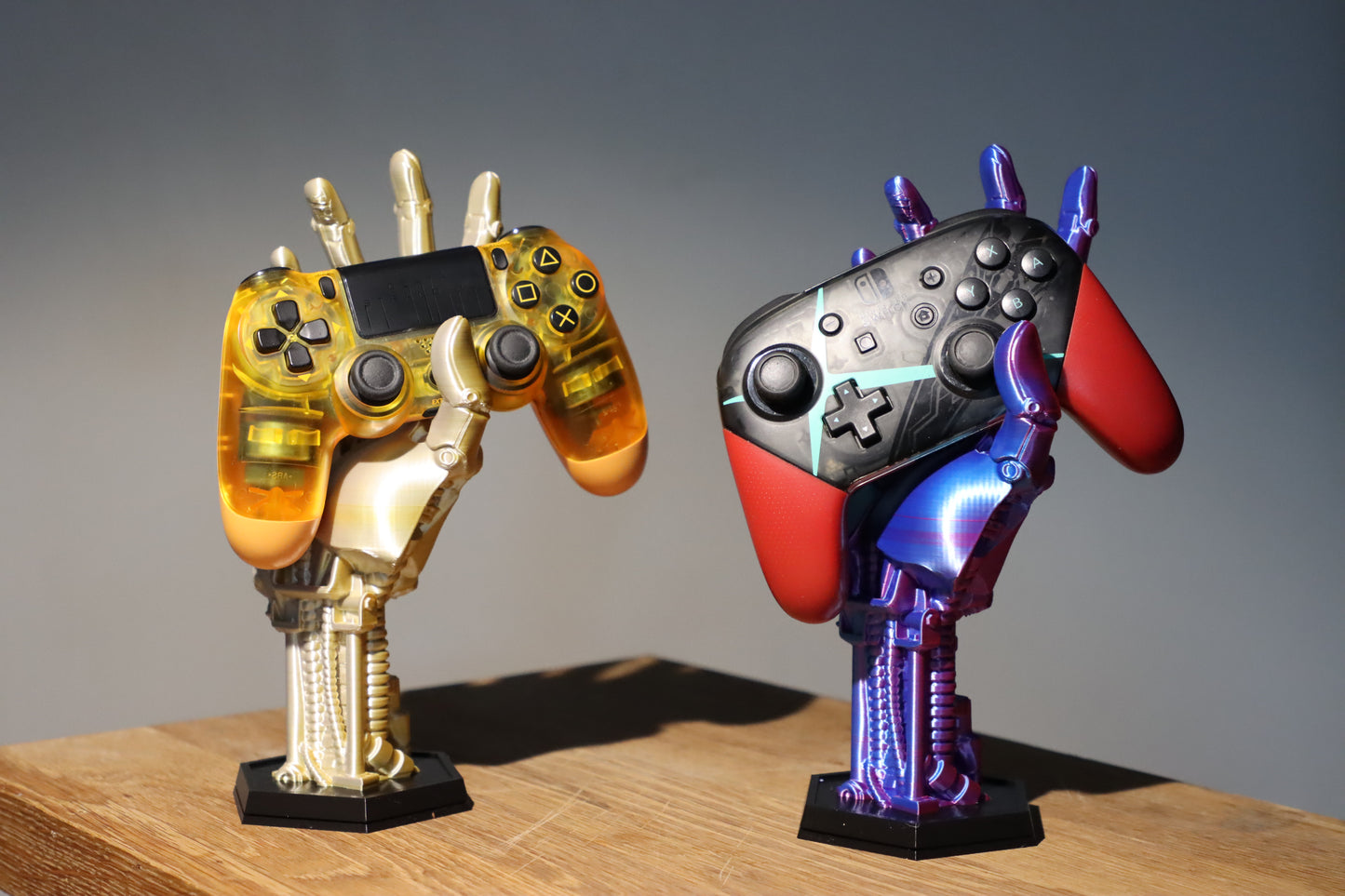 Robot Hand Gaming Controller Display Stand