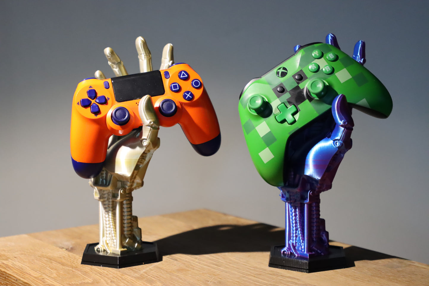 Robot Hand Gaming Controller Display Stand