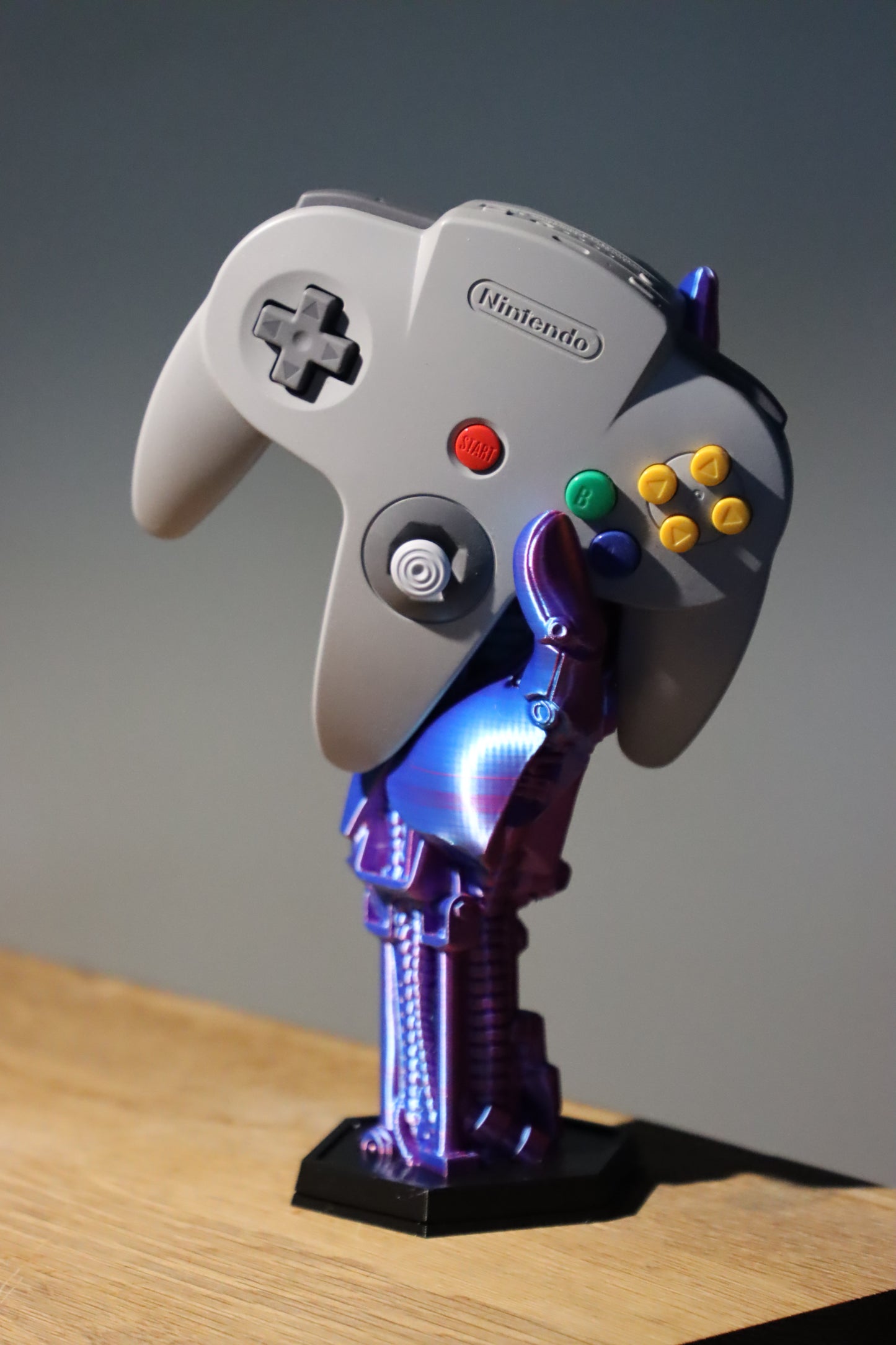 Robot Hand Gaming Controller Display Stand