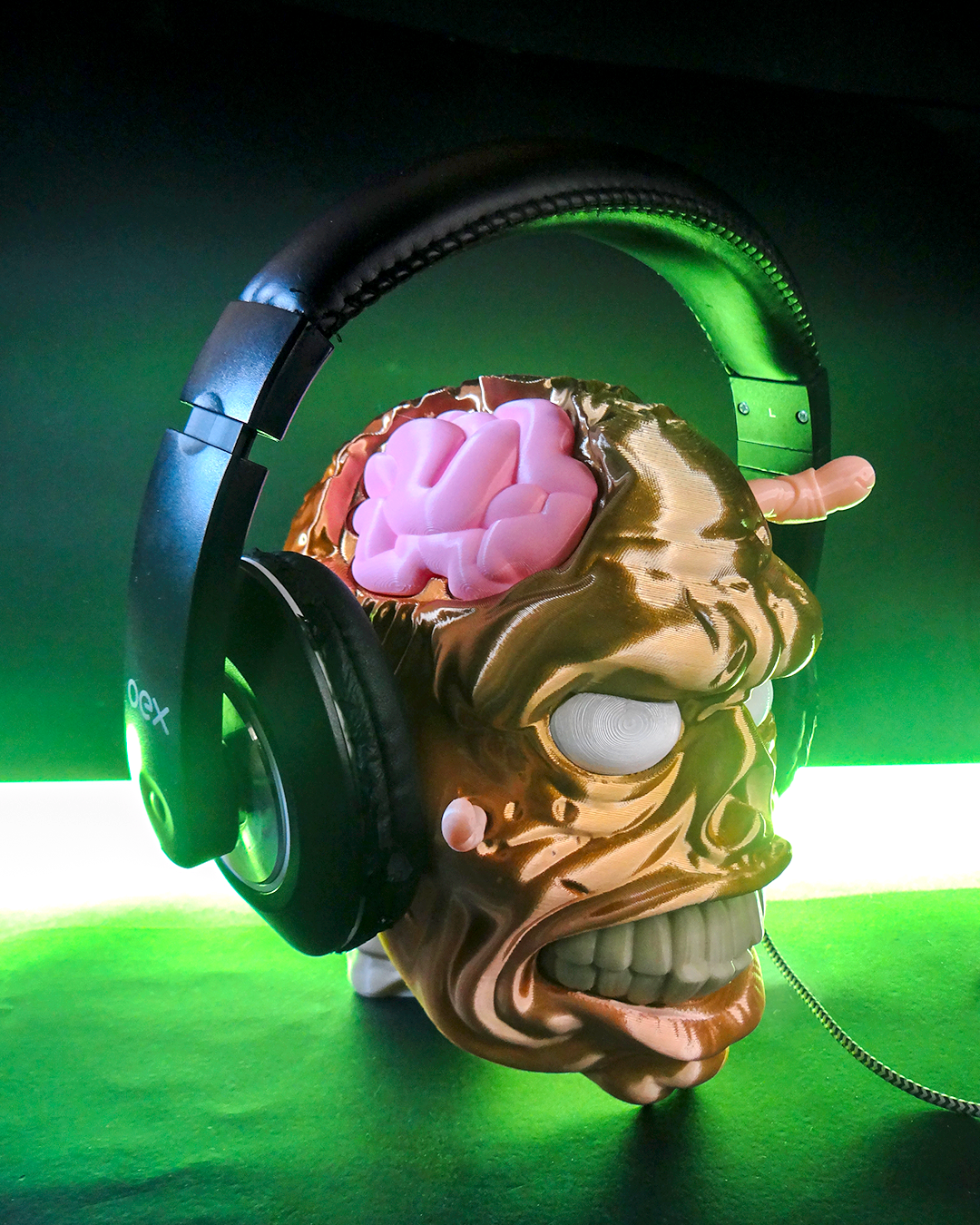 Zombie Head - Headphone Stand