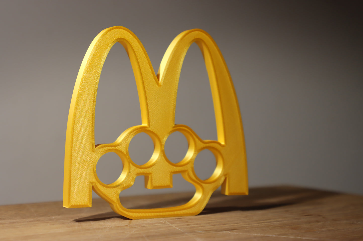 Knuckle McDuster
