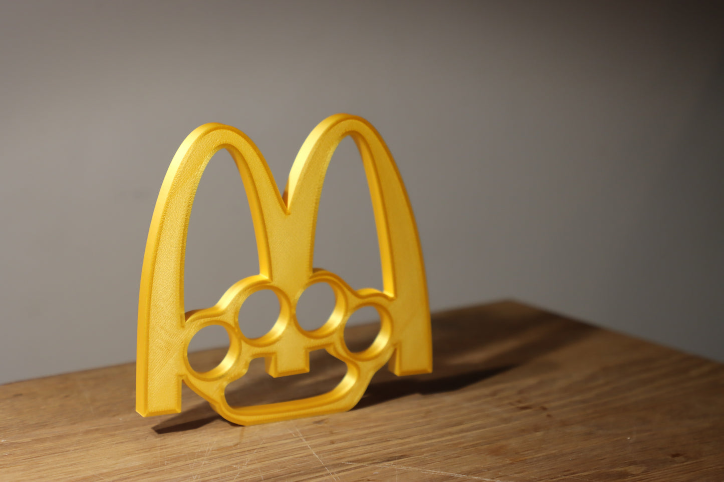 Knuckle McDuster