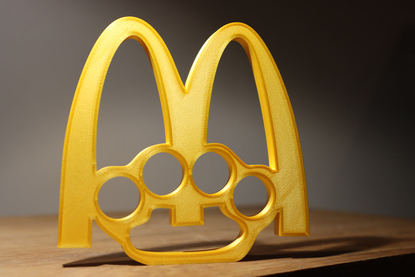 Knuckle McDuster