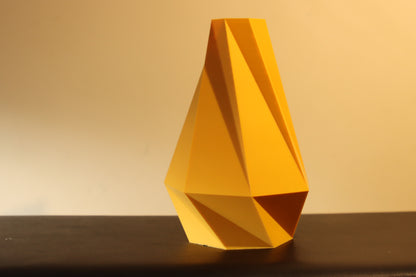 Sept Facettes - Poly Vase