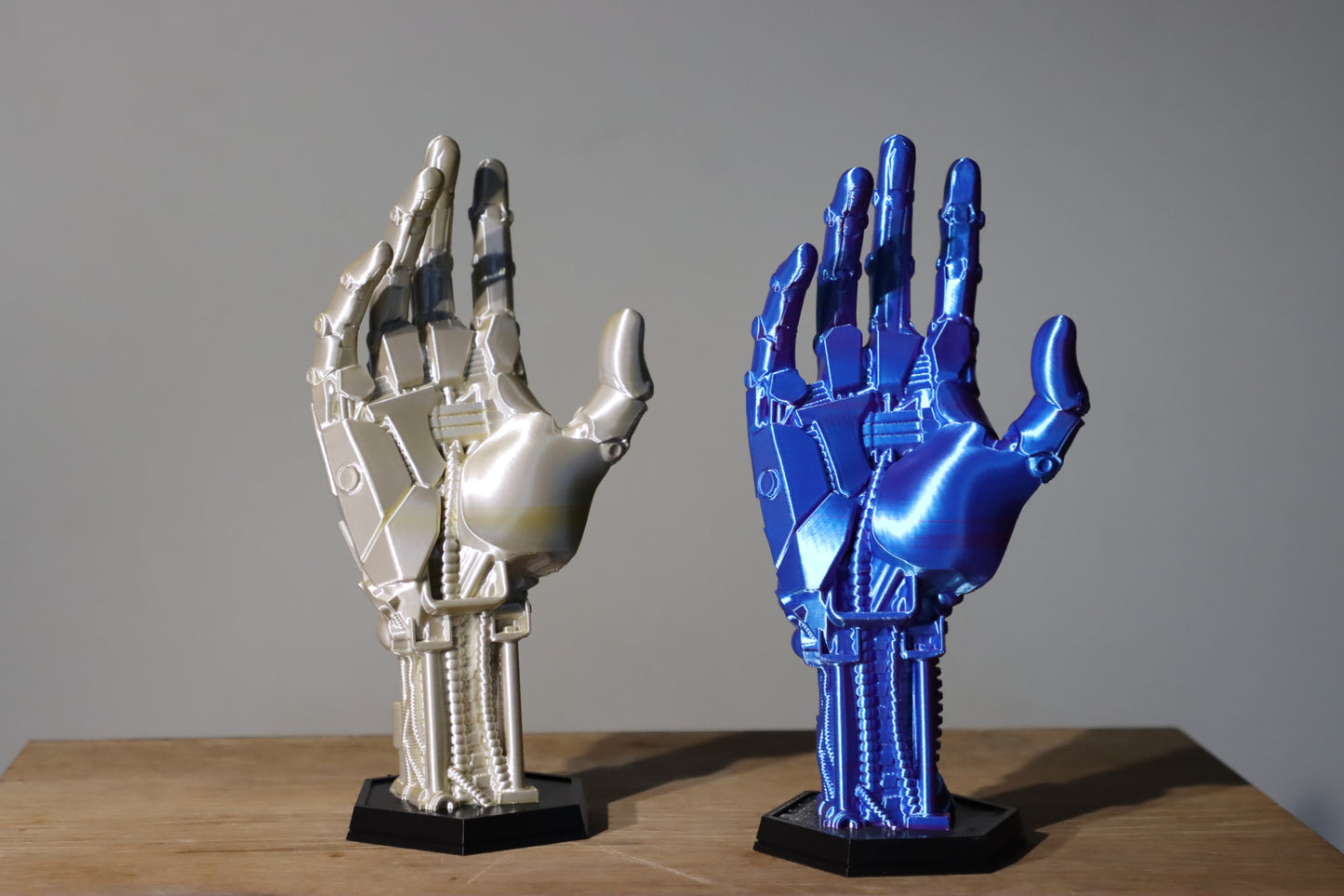 Robot Hand Gaming Controller Display Stand